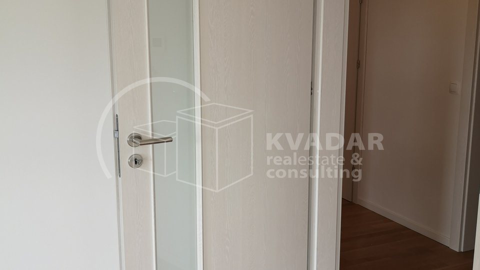 ZAGREB / SESVETSKI KRALJEVEC /  TROSOBAN STAN   / NOVOGRADNJA 2190€/m2