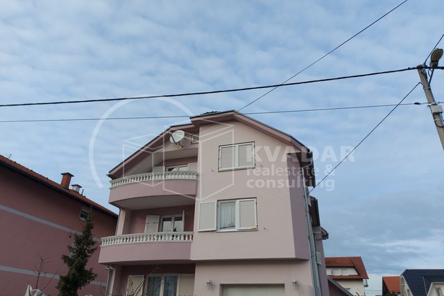 House, 475 m2, For Sale, Zagreb - Sesvetska sela