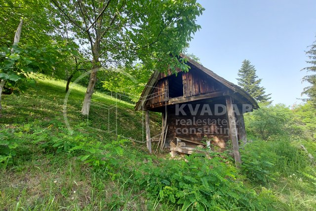 Zagreb / Sesvete / Šimunčevec- zemljište za odmor 2028m2 17€/m2