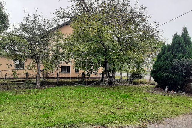 House, 180 m2, For Sale, Ivanić Grad - Deanovec