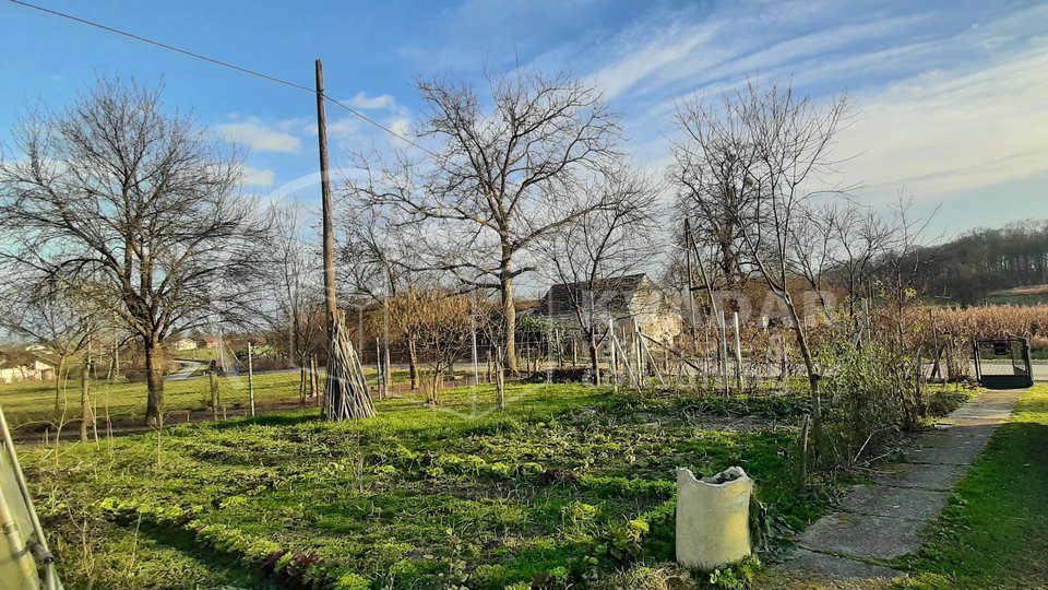HITNO! Useljiva obiteljska kuća na selu, Dubrava-Kunđevac, 240m2, 67.000 €, HITNO!!