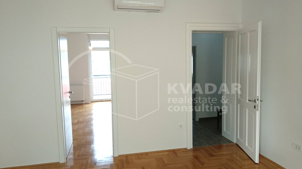 SV.DUH/TOP LOKACIJA/POSLOVNI PROSTOR/SVE NOVO, 1. KAT, 100 m2 !!!