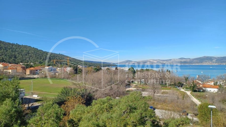 Stan: Spinut 90 m2, odlična lokacija, prekrasan pogled
