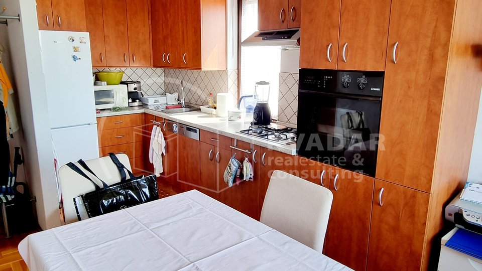 VRAPČE/2-SOBNI 56m2 + BALKON + PARKING (100 m OD ILICE)!