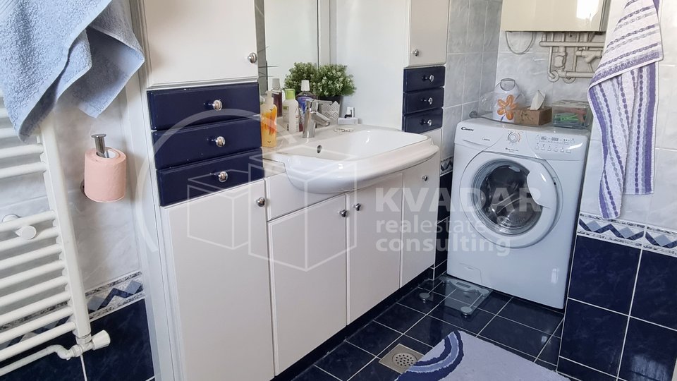 BLIZU ILICE - DVOSOBAN STAN ODLIČNOG TLOCRTA, 56M2