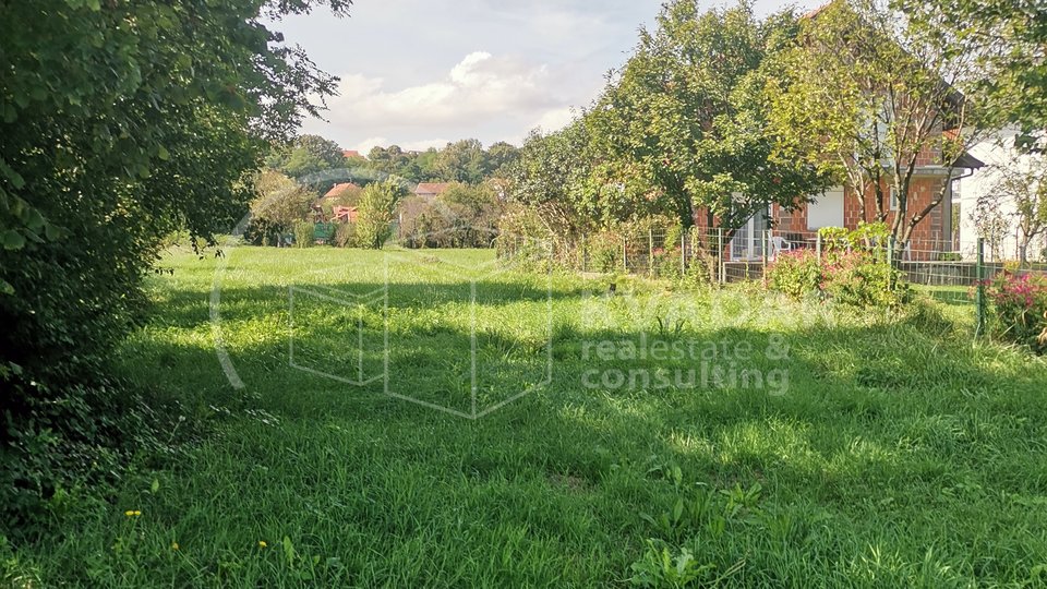 Land, 975 m2, For Sale, Zagreb - Granešina