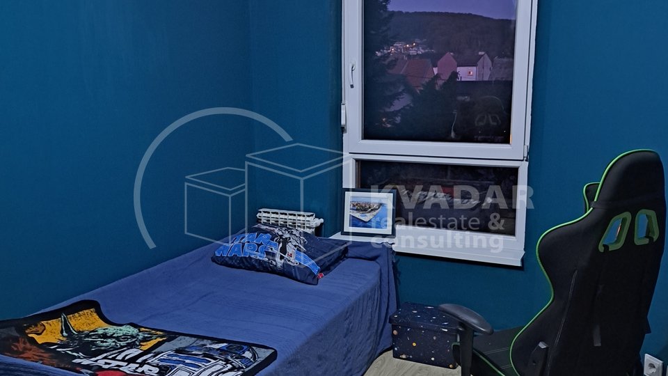 Zagreb/Vrapče/83m2/odličnog tlocrta/4-sobni stan,  SNIŽENO !!!!