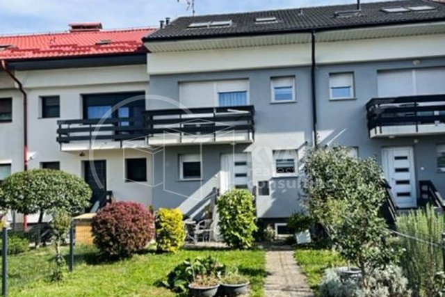 Prodaja kuće u nizu, Velika Gorica, 6S+DB, kuća 196m2/parcela 251m2