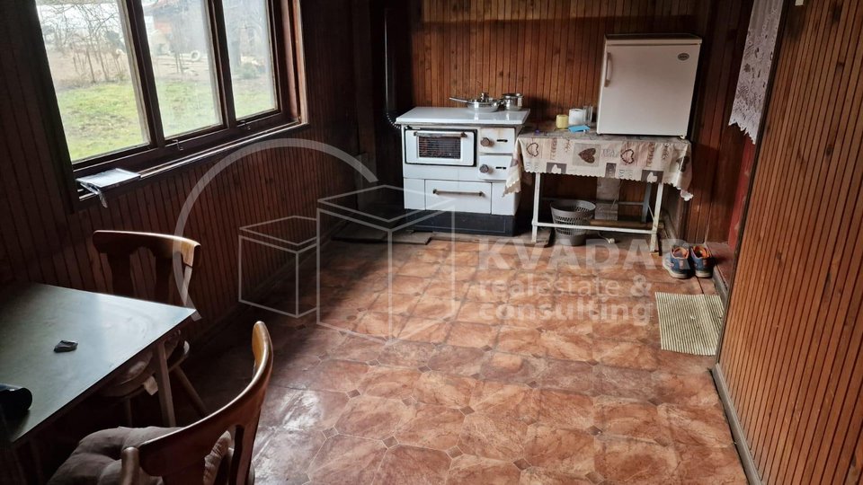 Bešlinec - Kloštar Ivanić - Prilika! Prodaje se veliko imanje / Kuća sa popratnim zgradama i oranicom od ukupno 7366m2 za 45.000 €