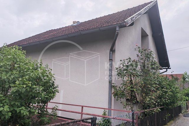 House, 146 m2, For Sale, Sisak - Centar