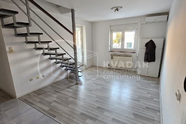 Stenjevec/Malešnica predivan 4-sobni stan 2xetaža 70 m2, za investiciju!!!
