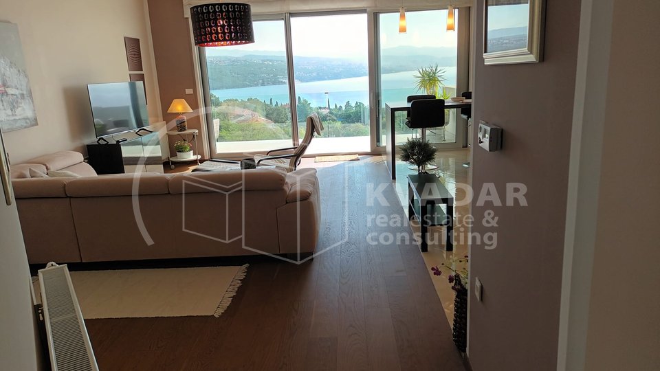 OPATIJA,PREKRASAN 4-SOBAN STAN(129,23 m2), 2GPM, SA PANORAMSKIM POGLEDOM