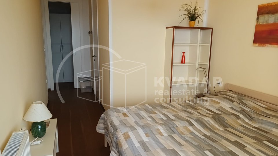 OPATIJA,PREKRASAN 4-SOBAN STAN(129,23 m2), 2GPM, SA PANORAMSKIM POGLEDOM