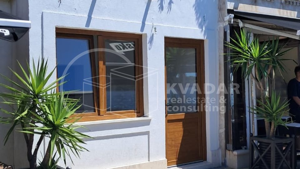 Commercial Property, 50 m2, For Rent, Šibenik - Dolac