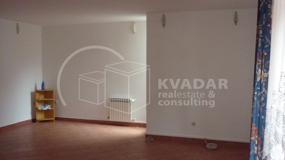 House, 300 m2, For Sale, Zagreb - Mlinovi