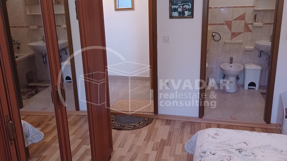 House, 660 m2, For Sale, Gornji Humac