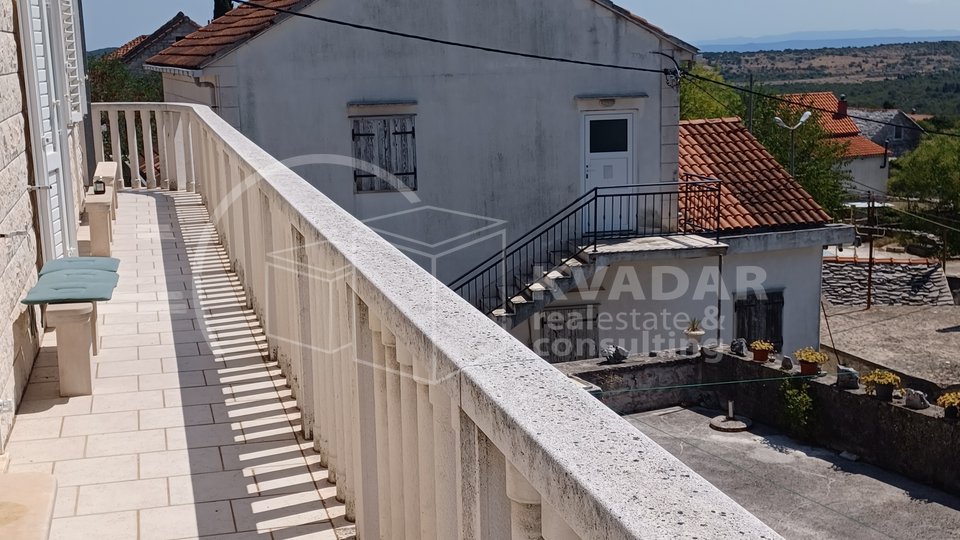 House, 660 m2, For Sale, Gornji Humac