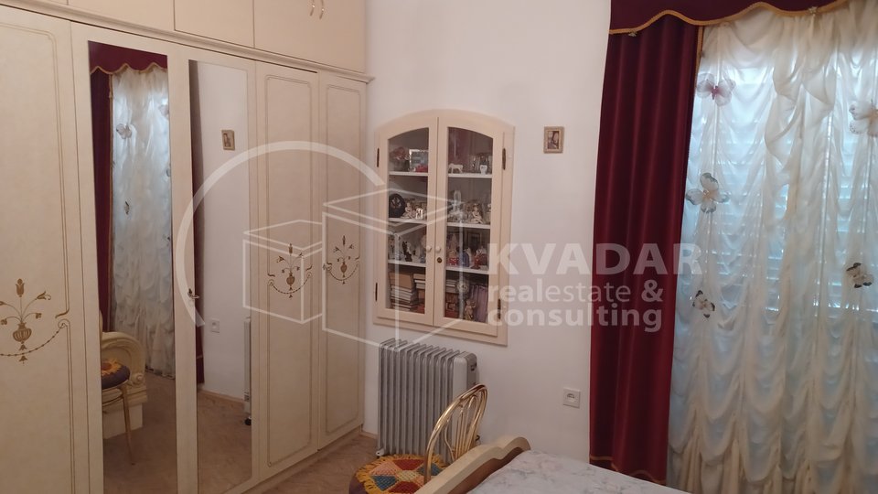 House, 660 m2, For Sale, Gornji Humac