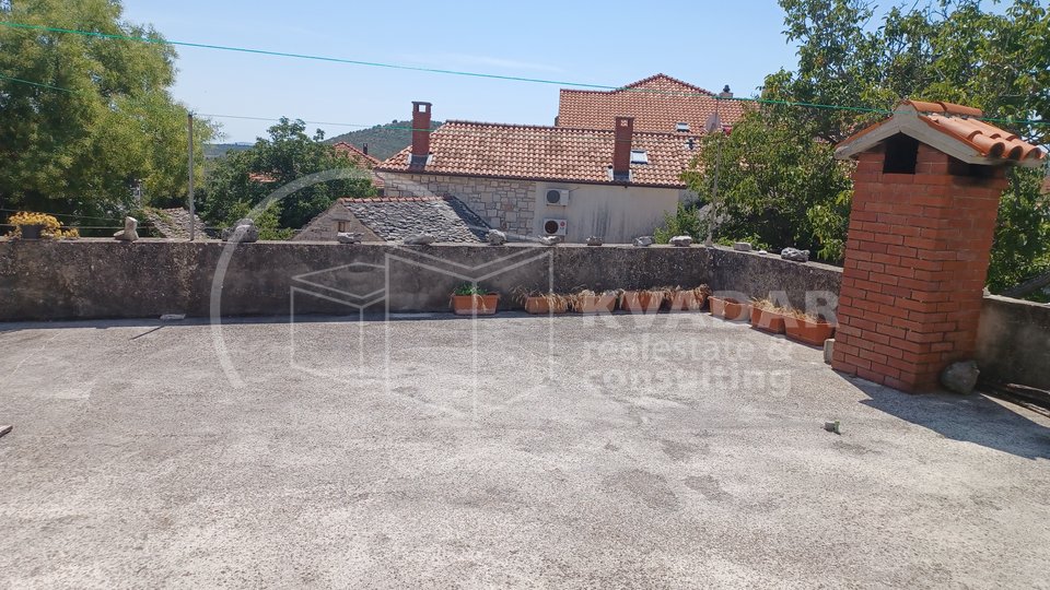 House, 660 m2, For Sale, Gornji Humac