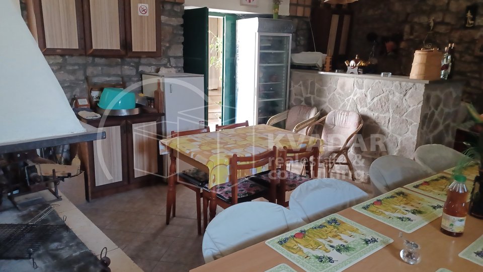 House, 660 m2, For Sale, Gornji Humac