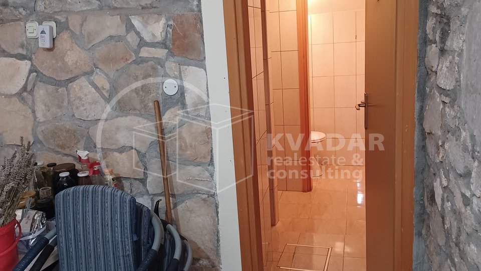 House, 660 m2, For Sale, Gornji Humac