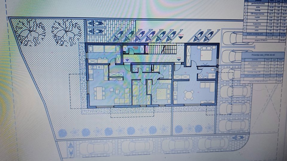 NOVI PROJEKT Kaštel Kambelovac - poslovni prostor u prizemlju - 40m2  sa vrtom - 26m2