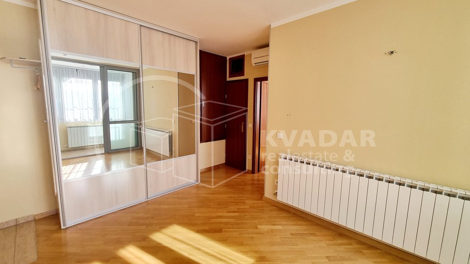 TREŠNJEVKA, ODLIČAN 3-SOBNI STAN (70 M2) + VPM /SLIJEPA ULICA/