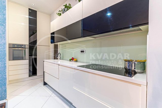 Apartment, 105 m2, For Rent, Rijeka