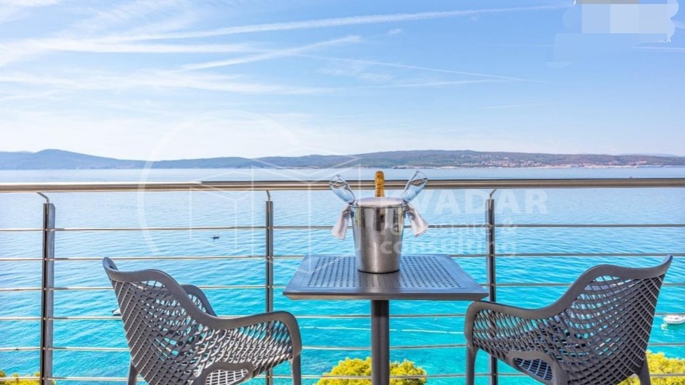 EXCLUSIVE OFFER - SELCE - CRIKVENICA - 4-STAR HOTEL - SEAFRONT LOCATION!