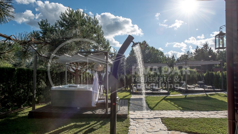 IZUZETNA PRILIKA / OBITELJSKI HOTEL / BLIZINA PLITVIČKIH JEZERA