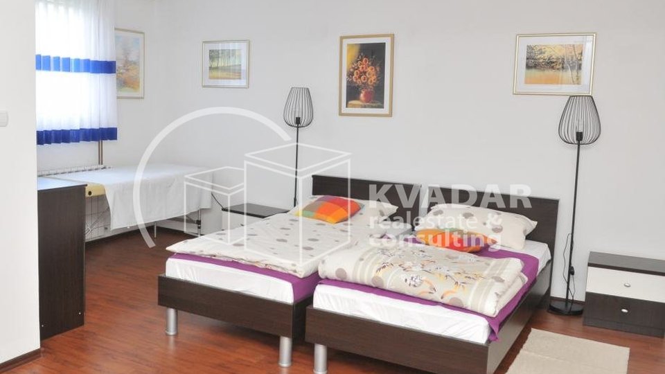 VILLA-MINI HOTEL/GORNJI HRASTOVAC (nedaleko Sunje)/4 STAMBENA OBJEKTA (20 SOBA) NA POSJEDU OD 37.335m2