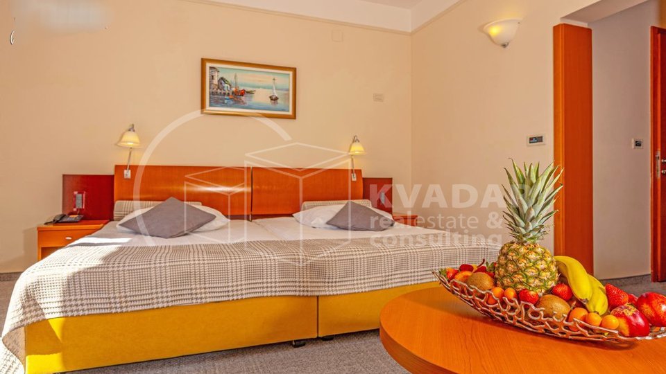 EKSKLUZIVNA PONUDA /SELCE/CRIKVENICA /HOTEL 4* - prvi red do mora!